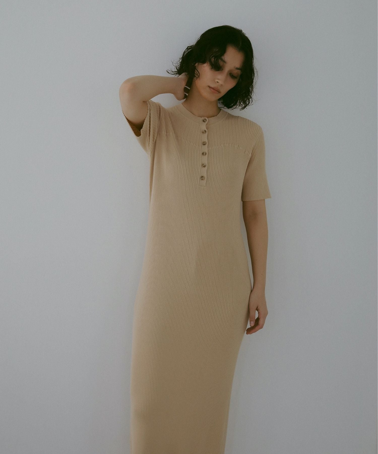 ジマーマン★MATCHMAKER ポロ ニットワンピース ゴールドボタン ZARA】ゴールドボタン付きショート丈ニットワンピース (ZARA
