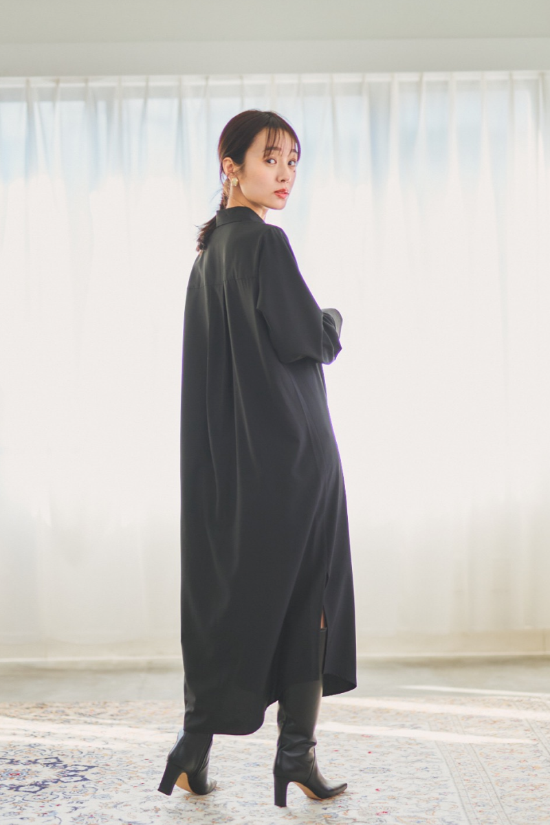 新品 美品 RNA-N　ペイズリー　シャーリングロングワンピース　長袖　 M 新品 美品 RNA-N ペイズリー シャーリングロングワンピース 長袖